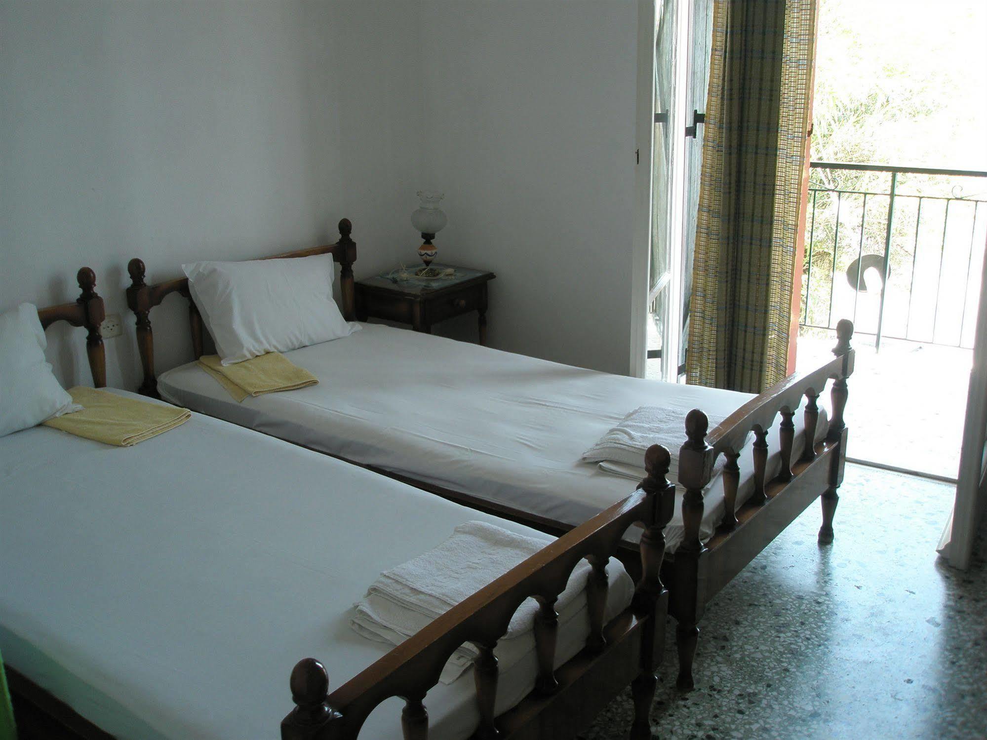 Faliraki Apartments เวนิทเซส ภายนอก รูปภาพ